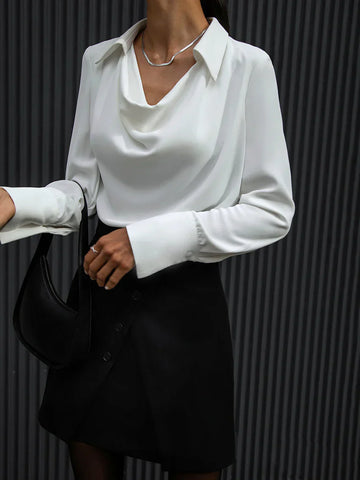 Esmée V-Neck Blouse